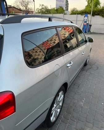 Volkswagen Passat cena 13500 przebieg: 284700, rok produkcji 2005 z Kielce małe 781